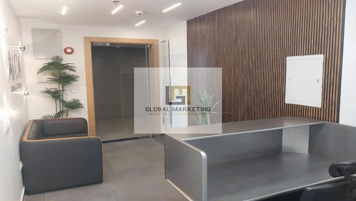 Modern Office for Rent - 125 Square Meters in Prime Location