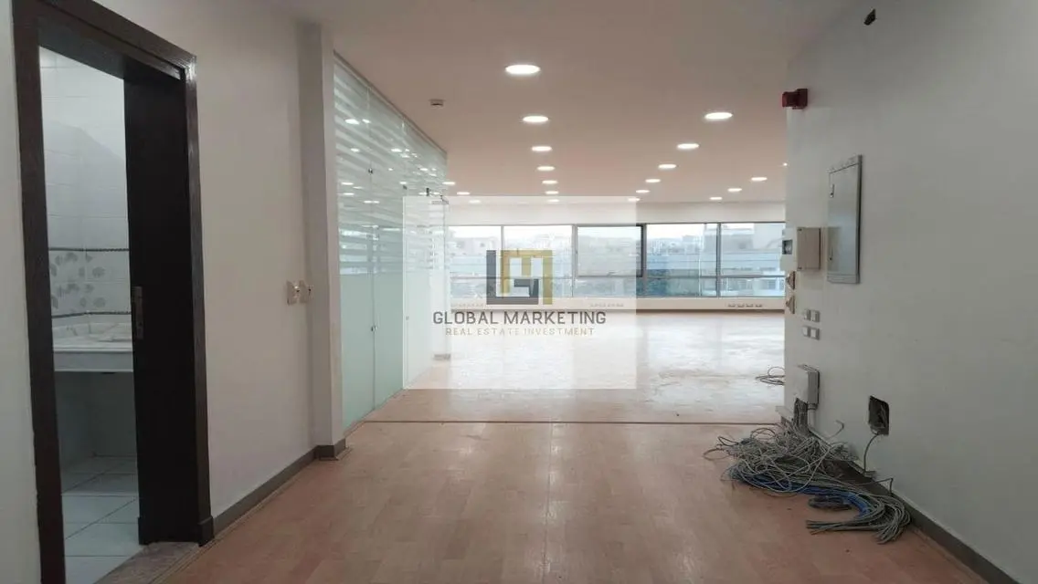 Spacious 4-Bedroom Apartment at an Unbeatable Price
