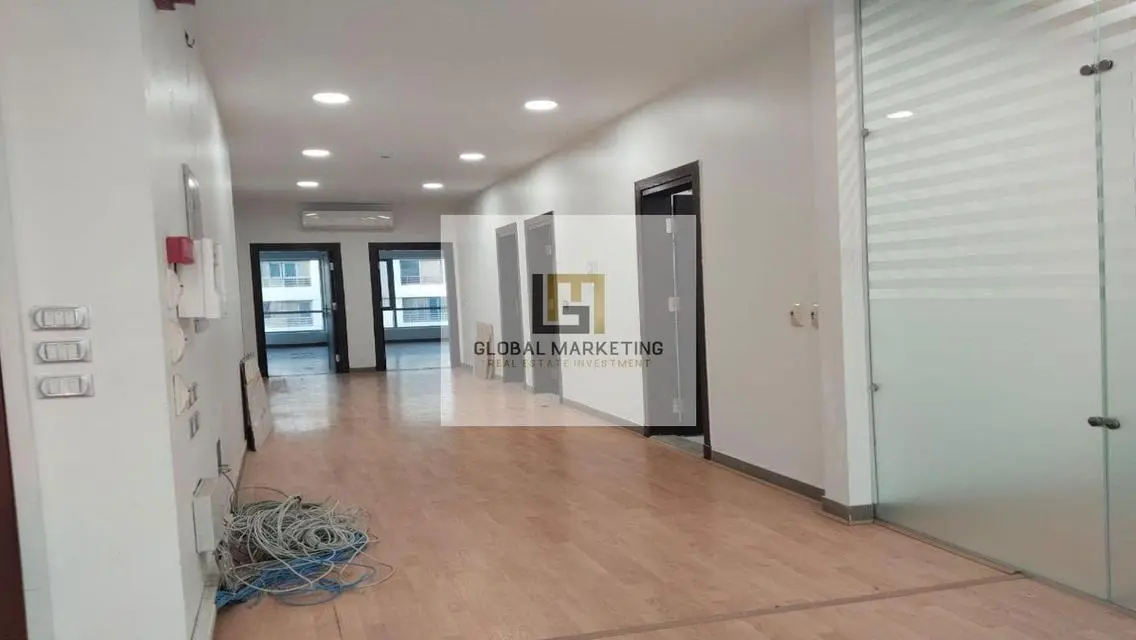 Spacious 4-Bedroom Apartment at an Unbeatable Price
