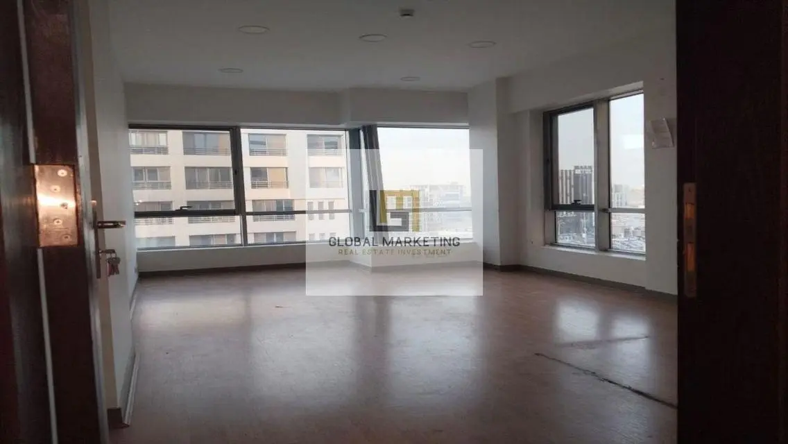 Spacious 4-Bedroom Apartment at an Unbeatable Price