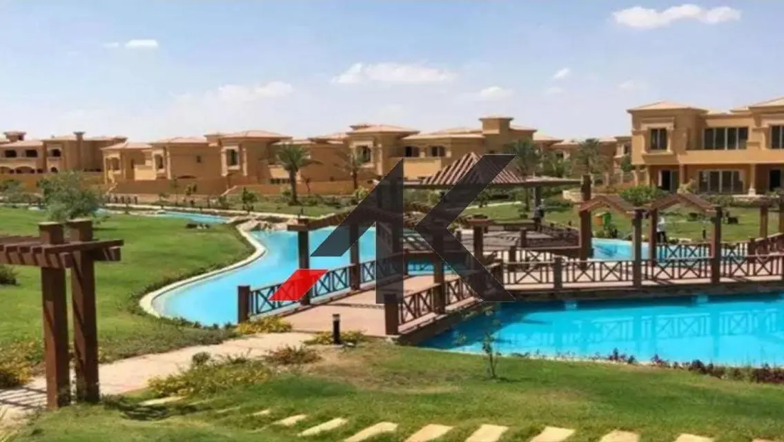 فيلا فاخرة 6 غرف نوم للبيع بمساحة 240 متر