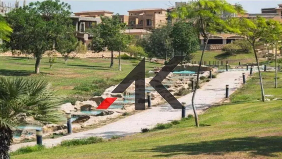 فيلا فاخرة 6 غرف نوم للبيع بمساحة 240 متر