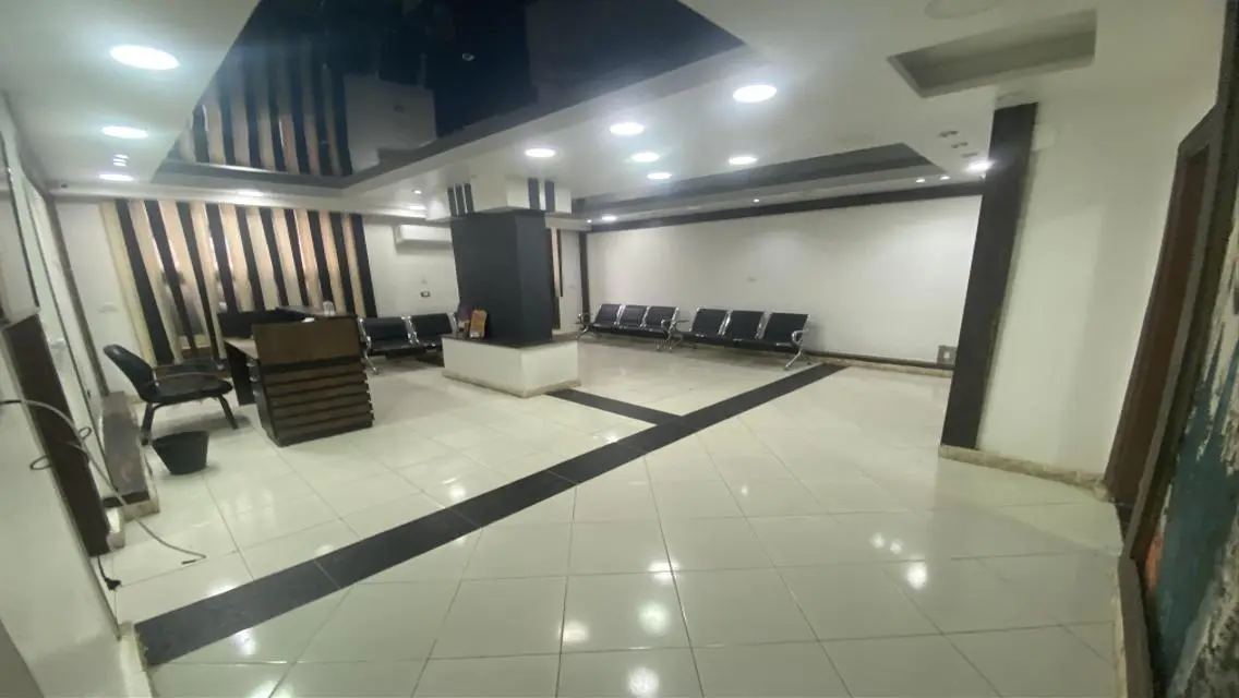 Luxury Apartment with Spacious Living in the Heart of the City
