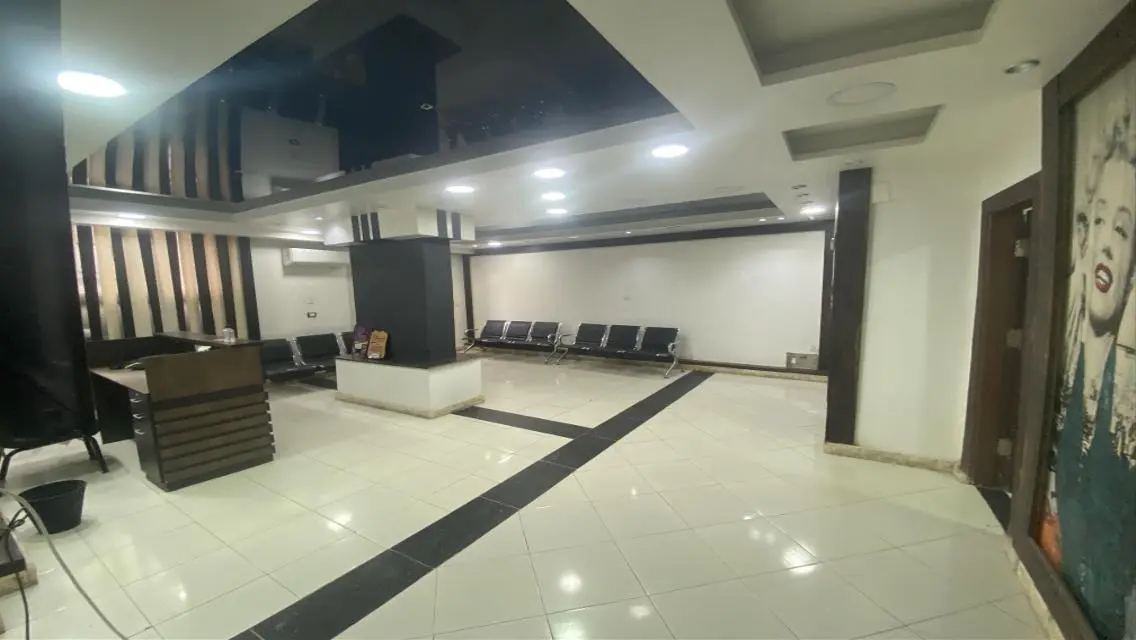 Luxury Apartment with Spacious Living in the Heart of the City