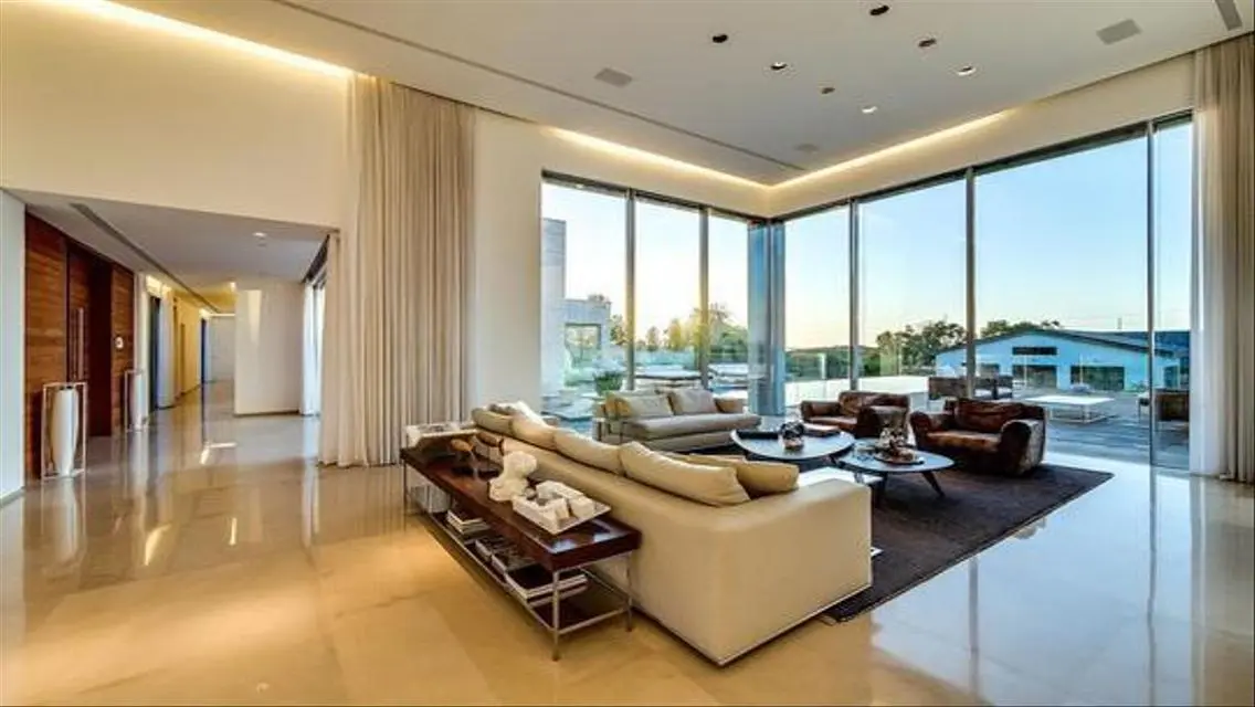 Luxurious Villa for Sale with Spacious Area
