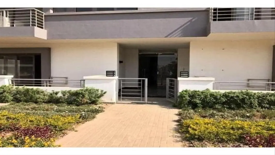 Luxurious Apartment with Spacious Design in JW Marriott