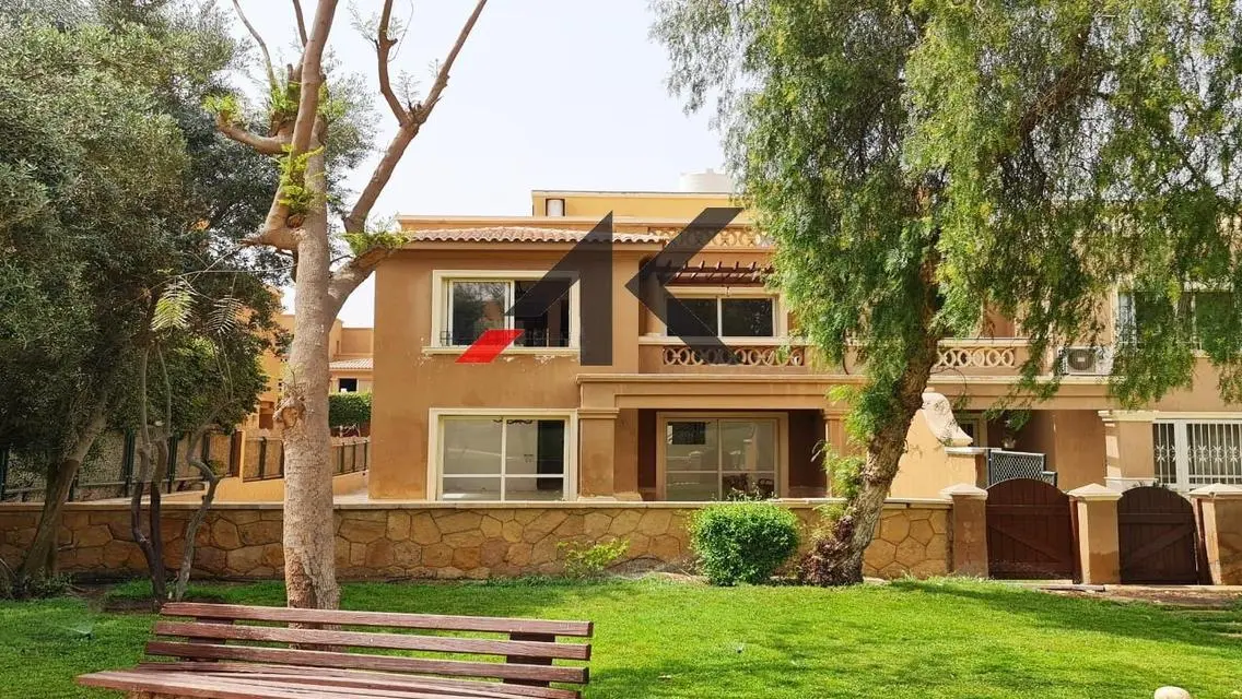 Luxurious Villa for Sale with Private Garden