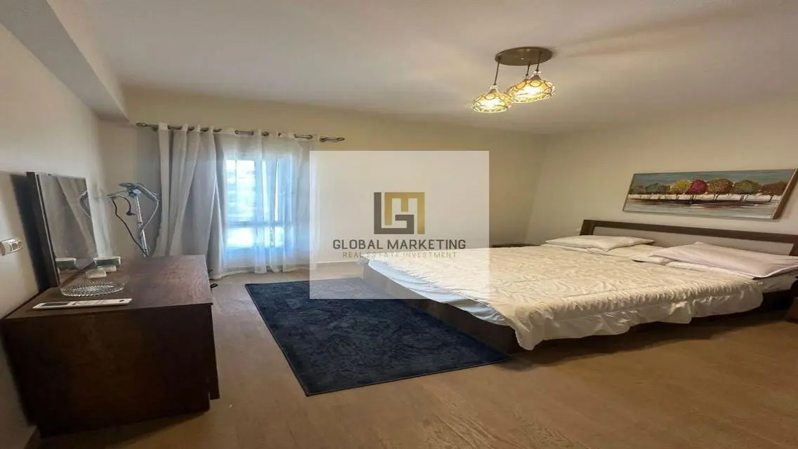 Luxury Apartment for Rent Near Lakes