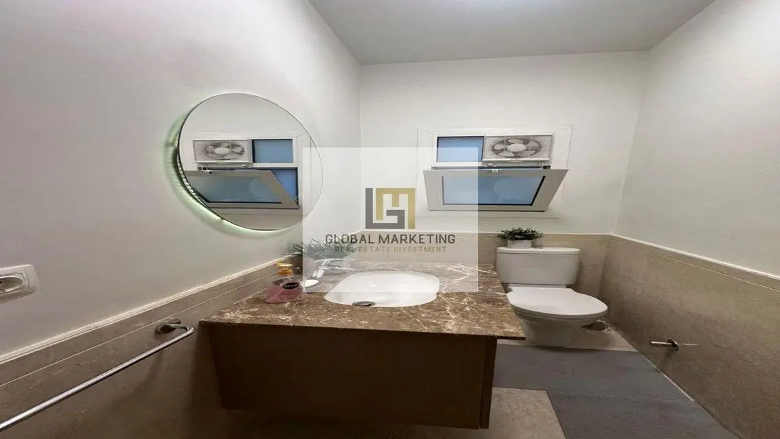 Luxury Apartment for Rent Near Lakes