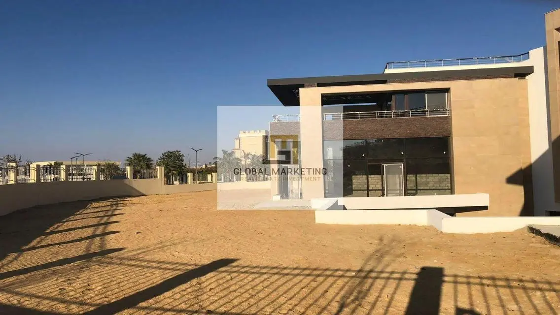 Luxury Villa with Private Garden and Maid's Room