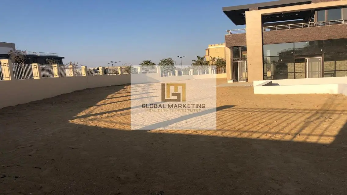 Luxury Villa with Private Garden and Maid's Room