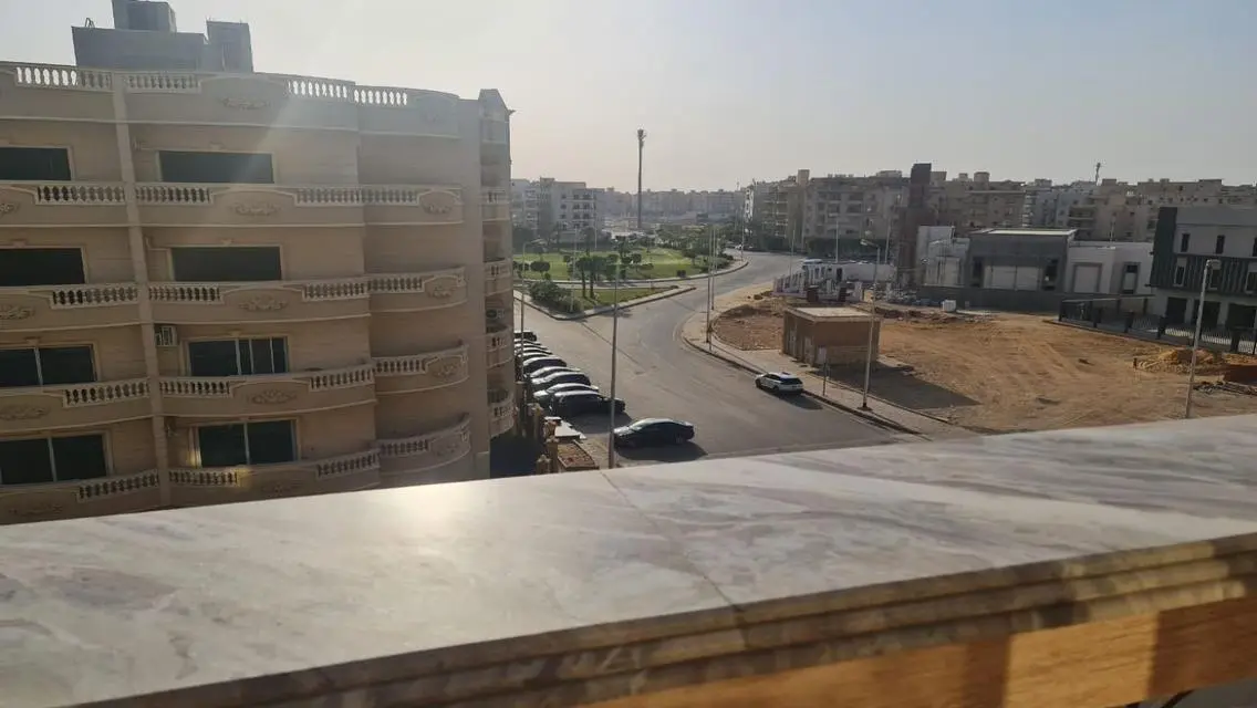 شقة فاخرة مطلة على معلم رئيسي