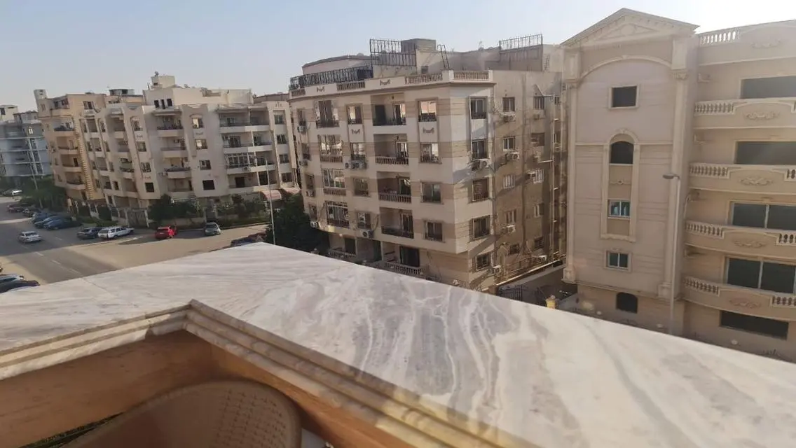 شقة فاخرة مطلة على معلم رئيسي