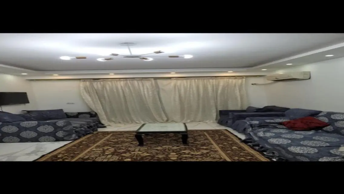 شقة فاخرة للإيجار في قلب المدينة - 22000 جنيه