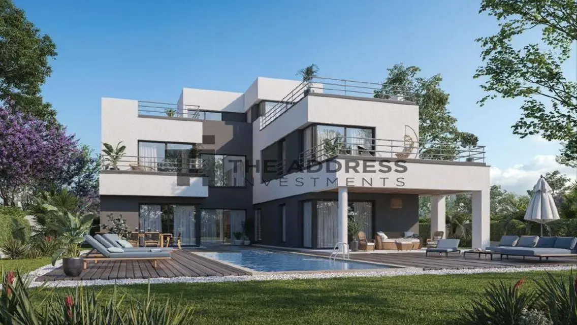 Luxury Villa with Private Garden and Shared Pool