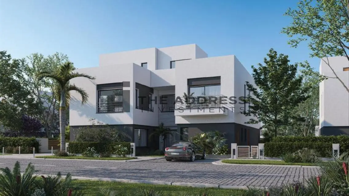 Luxury Villa with Private Garden and Shared Pool
