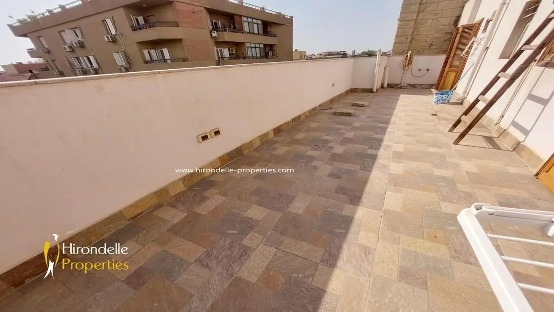 Luxury 4-bedroom Apartment with Stunning Views
