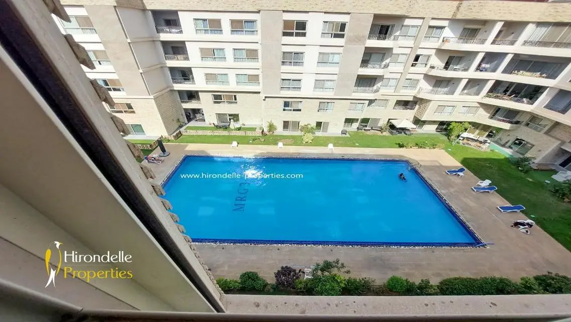 Luxury 4-bedroom Apartment with Stunning Views