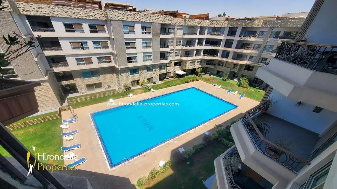 Luxury 4-bedroom Apartment with Stunning Views