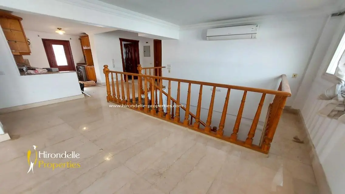 Luxury 4-bedroom Apartment with Stunning Views