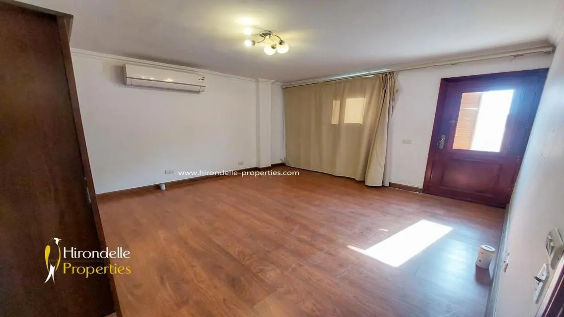 Luxury 4-bedroom Apartment with Stunning Views