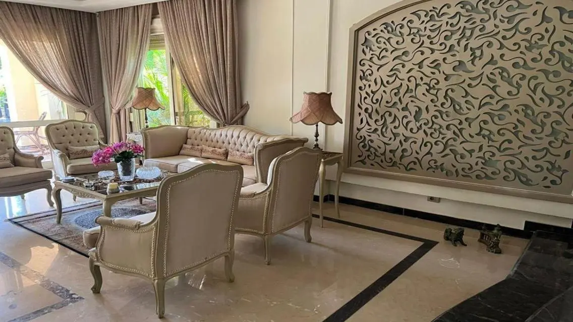Luxury Apartment with All Amenities