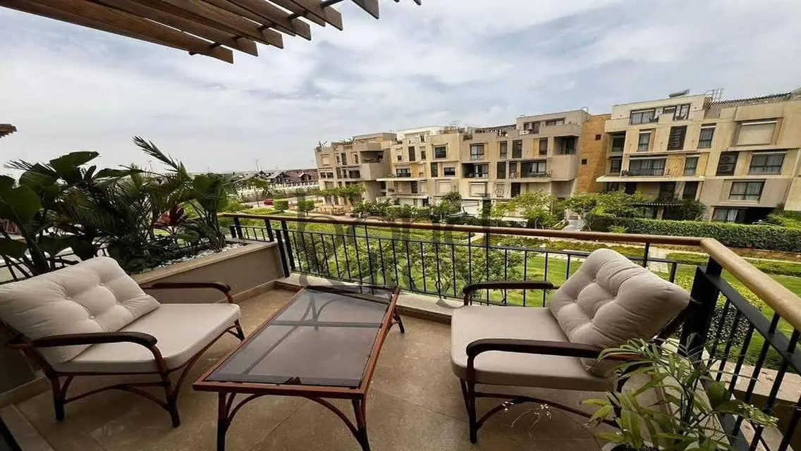 Luxurious Apartment with Spacious Balcony and Private Garden