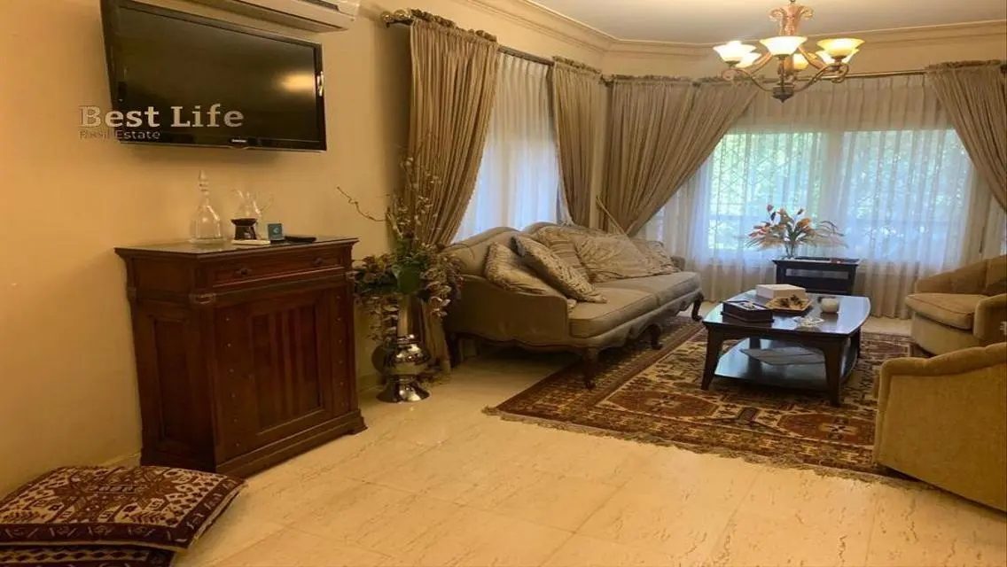 فيلا فاخرة بحمام سباحة وحديقة خاصة