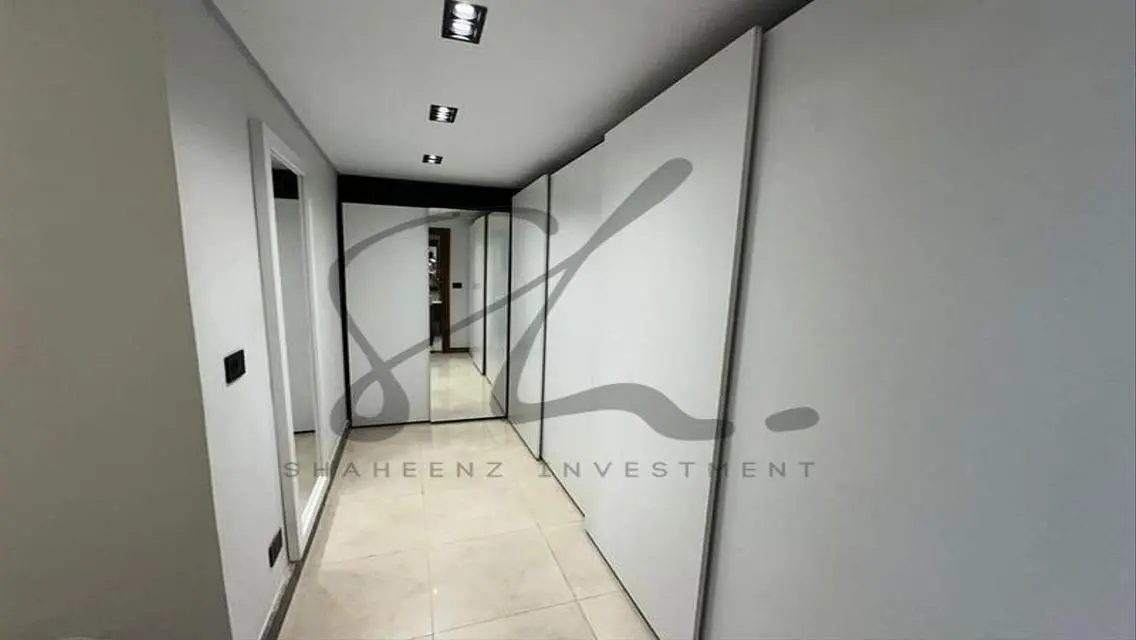 Luxury Apartment in Stone Park 34