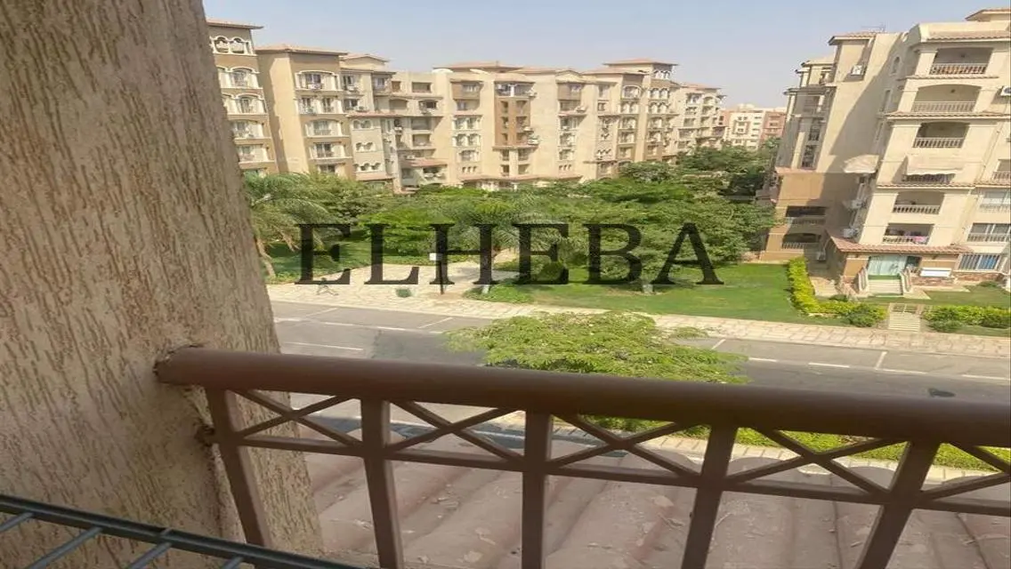 Prime Commercial Space in B2