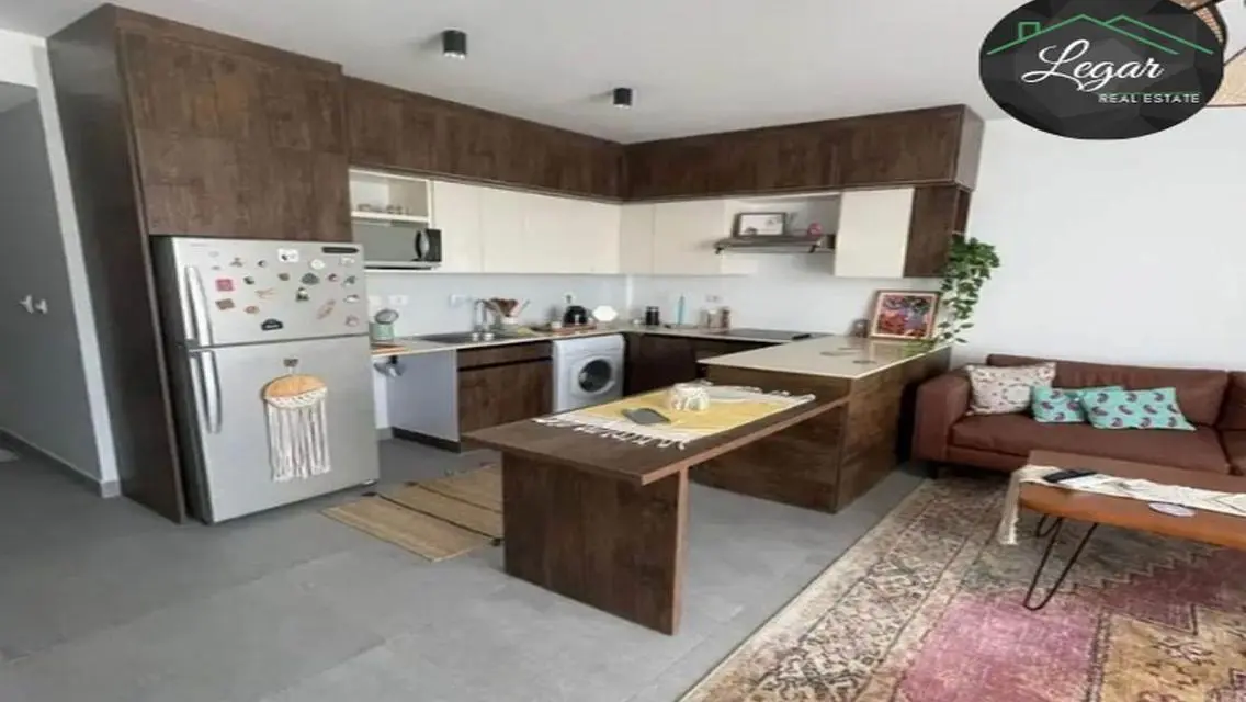 Stunning Apartment for Rent in Palm Parks