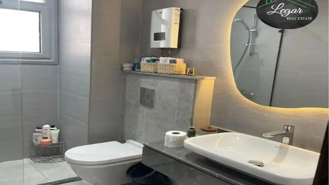 Stunning Apartment for Rent in Palm Parks