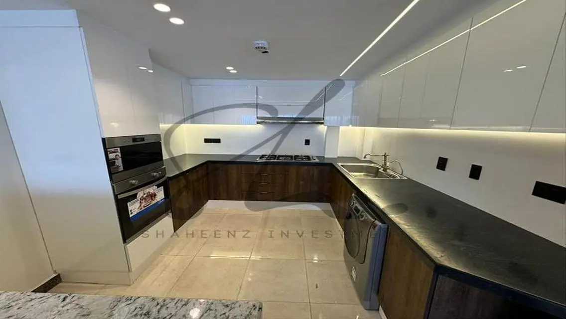 Luxury Apartment in Stone Park with Private Pool and Garden