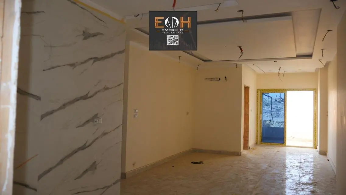 Luxury Apartment with Stunning Views in Prime Location