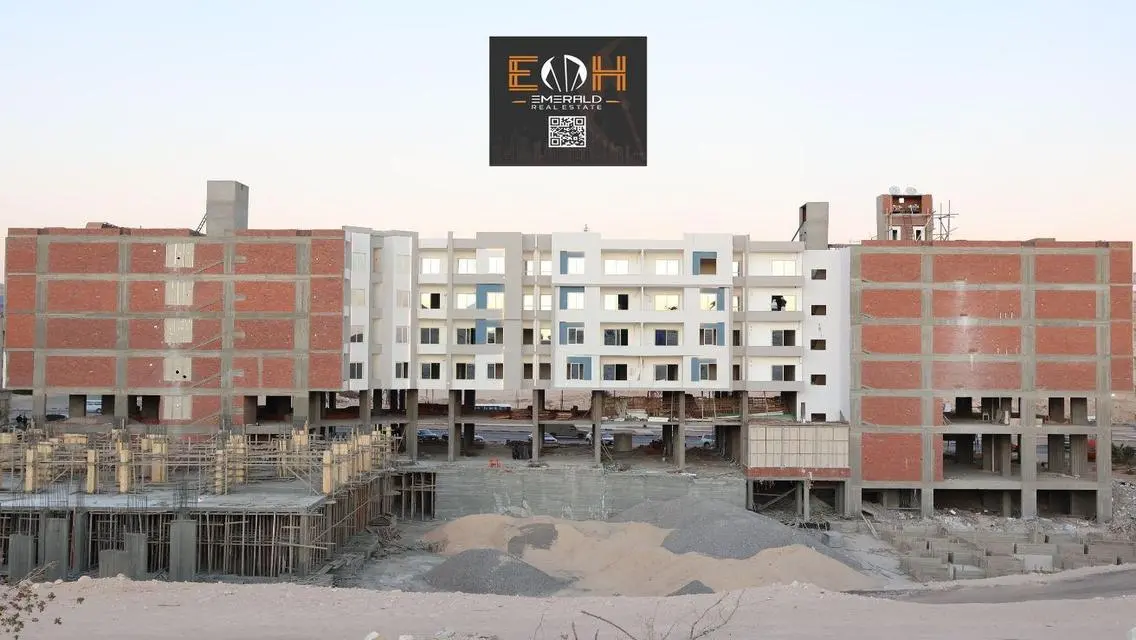 Luxury Apartment for Sale with Expansive Space in Prime Location