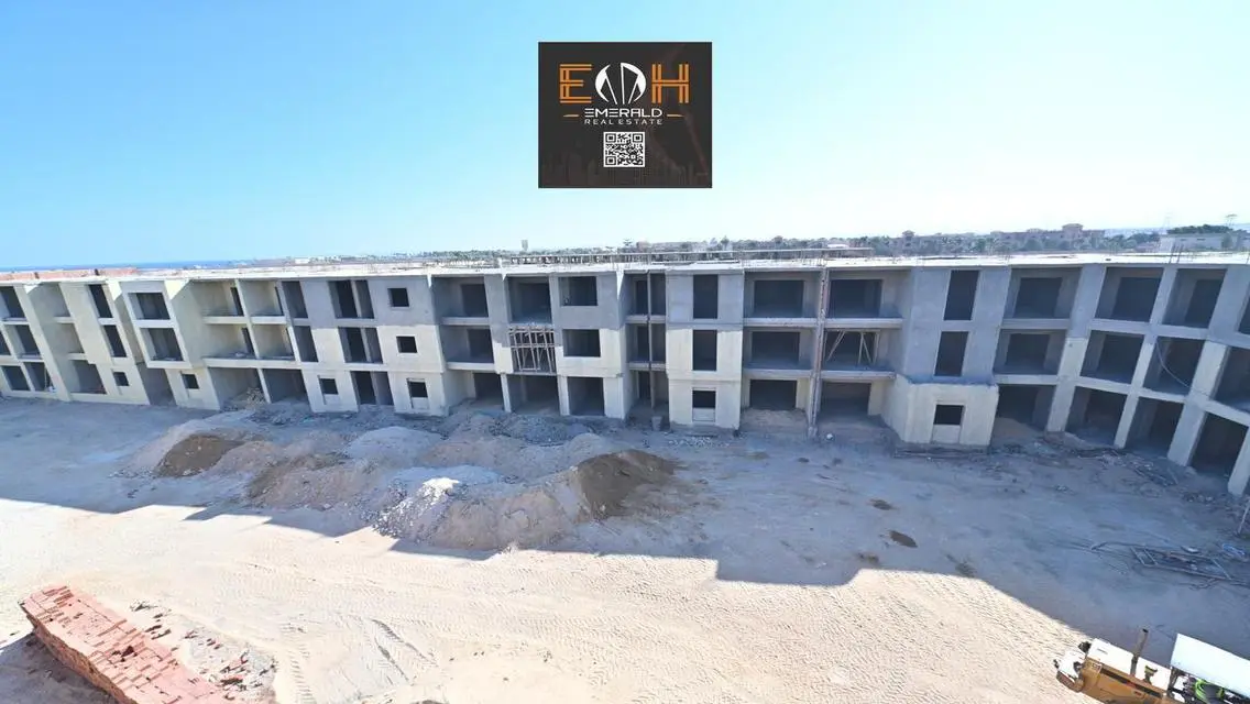 Luxury Villa for Sale with Spacious Living