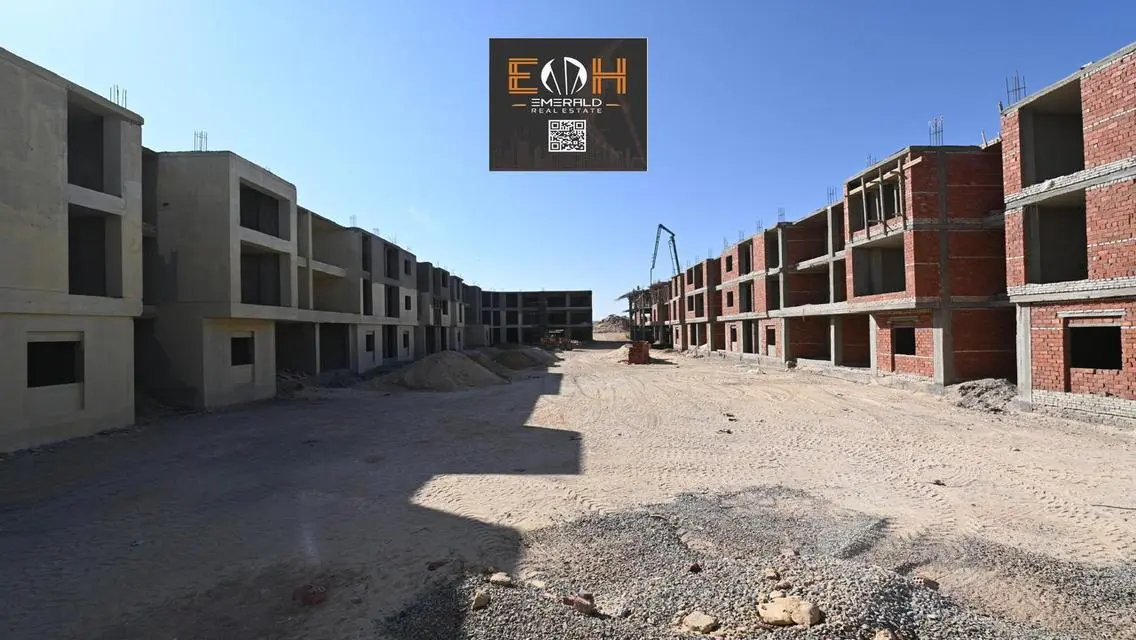 Luxury Apartment with Spacious Layout in Prime Location