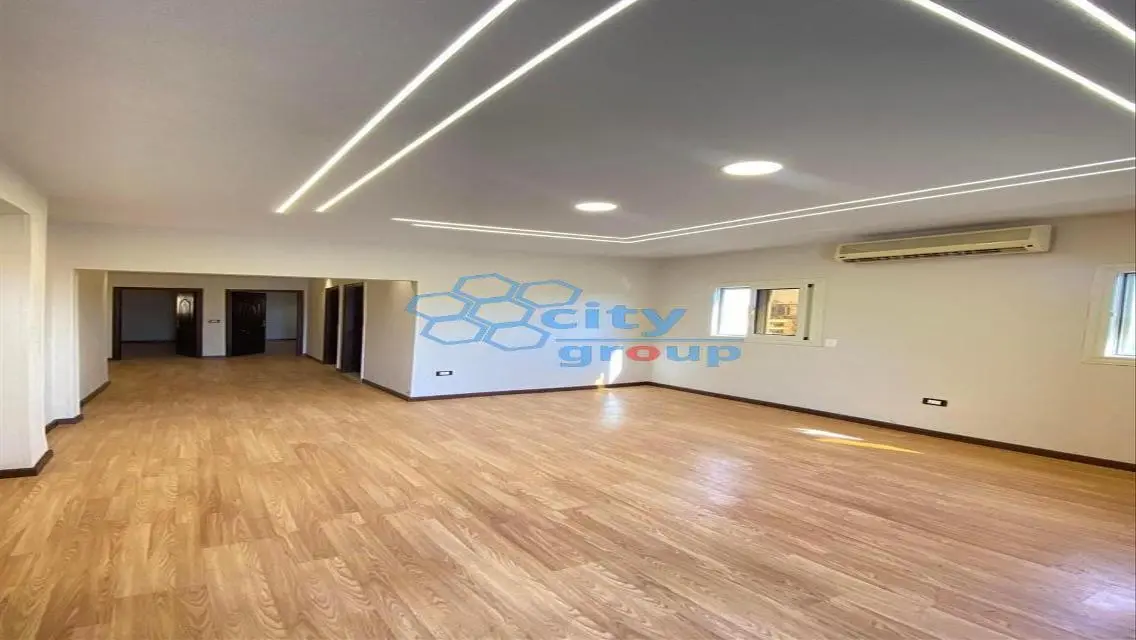 Modern Meeting Room for Rent in the City