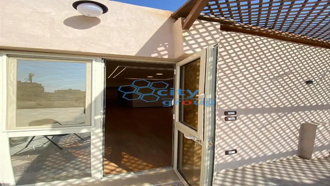Modern Meeting Room for Rent in the City