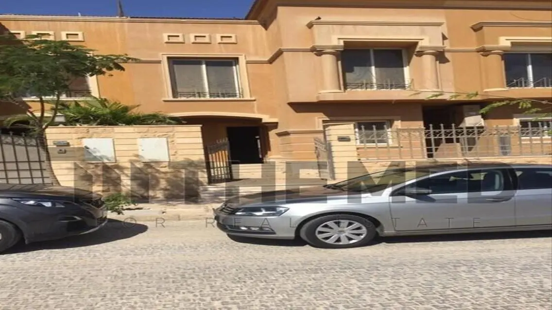 Luxury Apartment with Private Garden and Premium Amenities