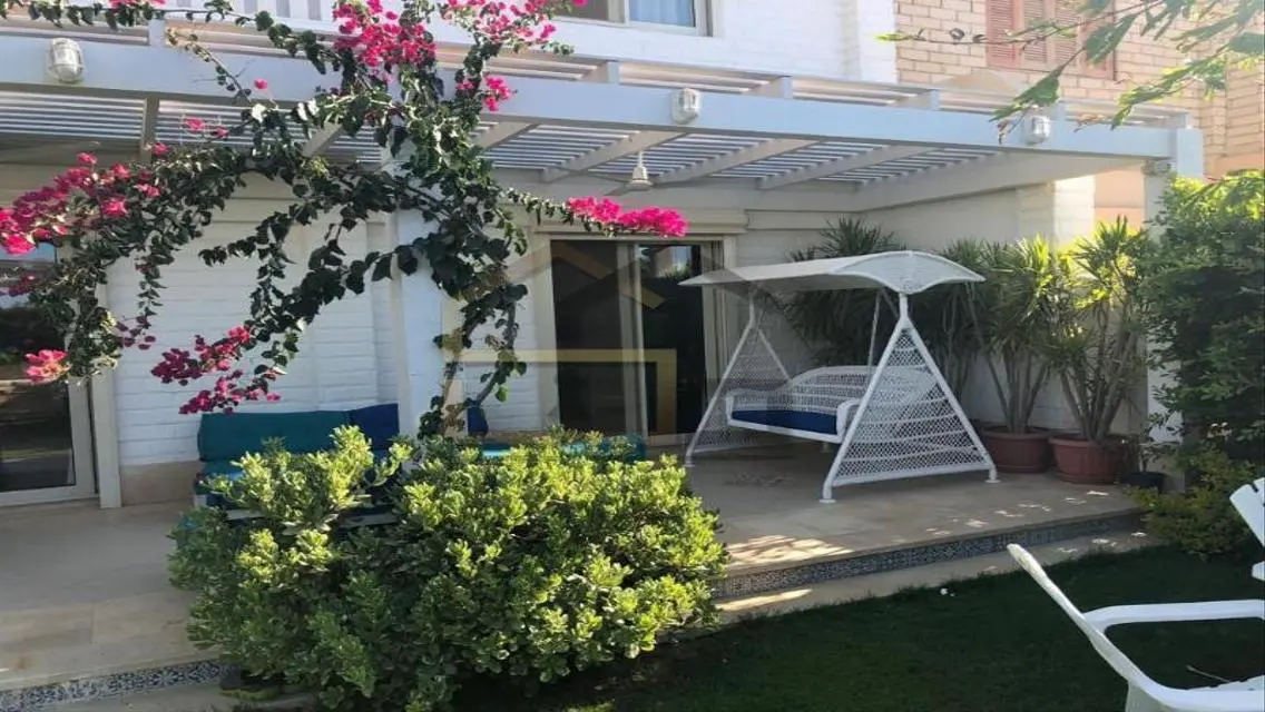 Stunning Property with Private Garden and 4 Bedrooms