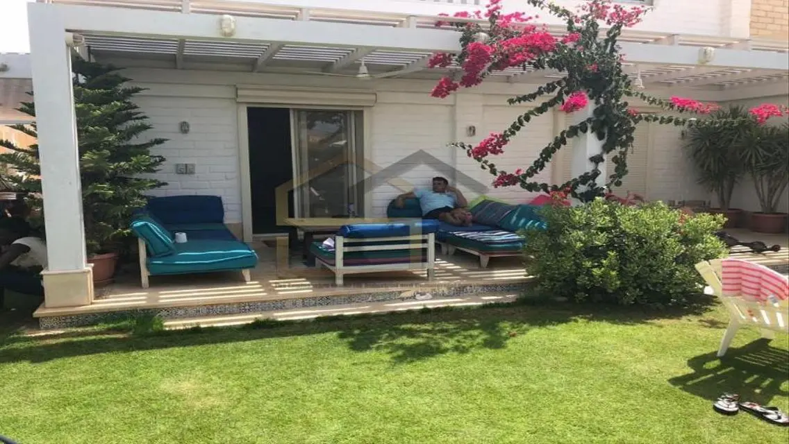 Stunning Property with Private Garden and 4 Bedrooms