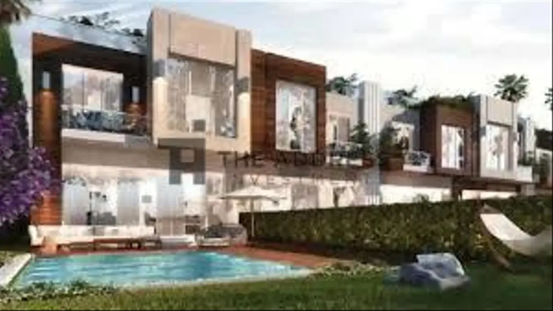 فيلا فاخرة 4 غرف نوم بمسبح خاص وحديقة