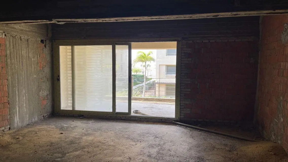 Luxurious Apartment for Sale with Spacious Layout