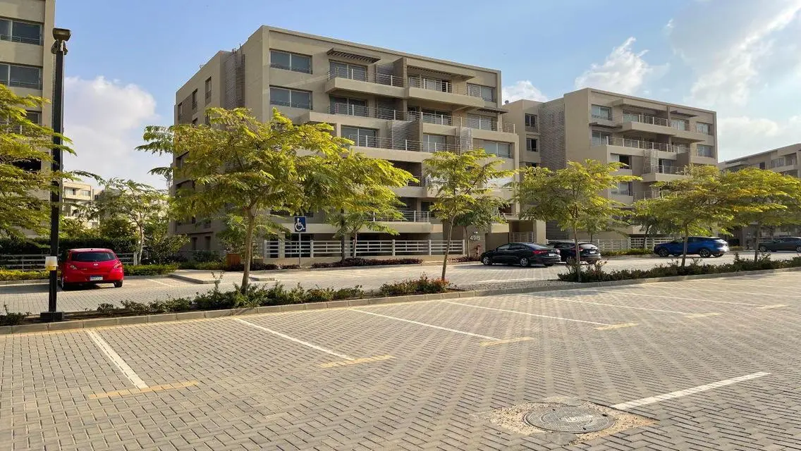 Luxurious Apartment for Sale with Spacious Layout