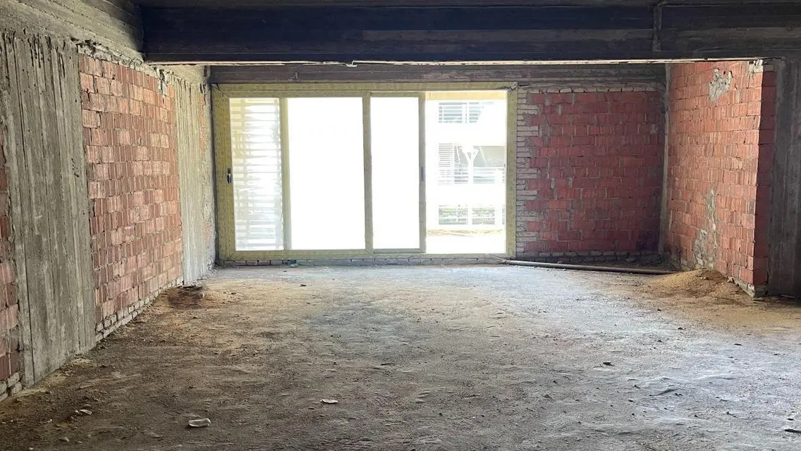 Luxurious Apartment for Sale with Spacious Layout