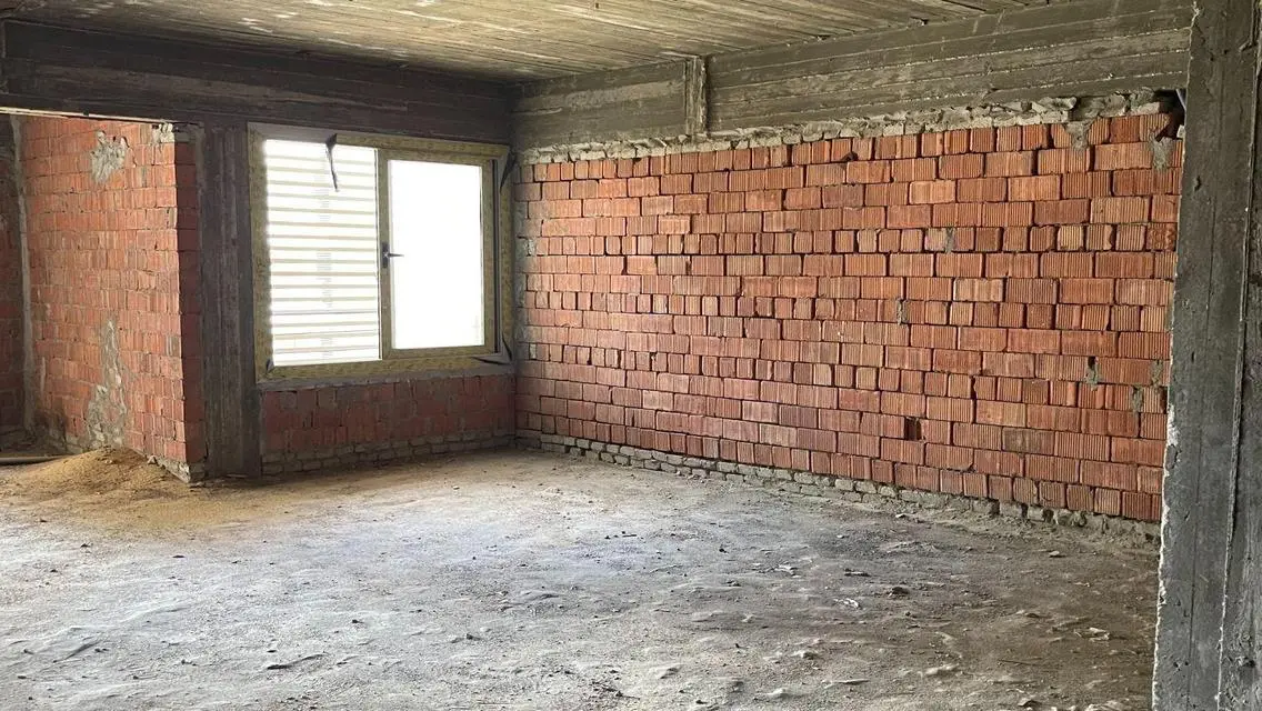 Luxurious Apartment for Sale with Spacious Layout
