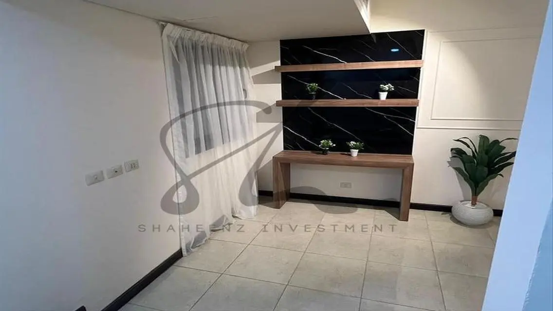 Luxurious Apartment in Stone Park with Spacious Living