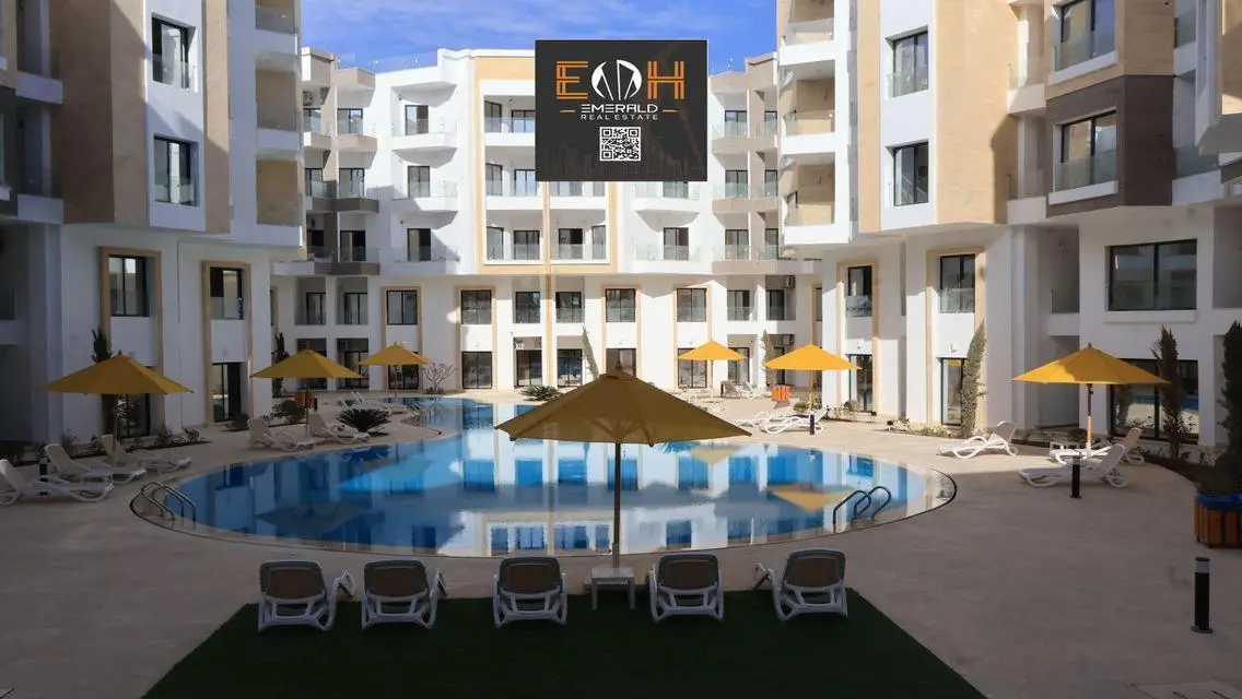 Luxury Apartment with Private Garden and Pool