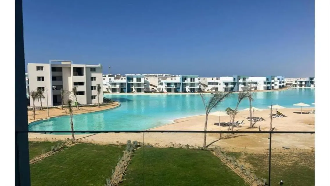 Luxury Apartment for Sale with Lake View